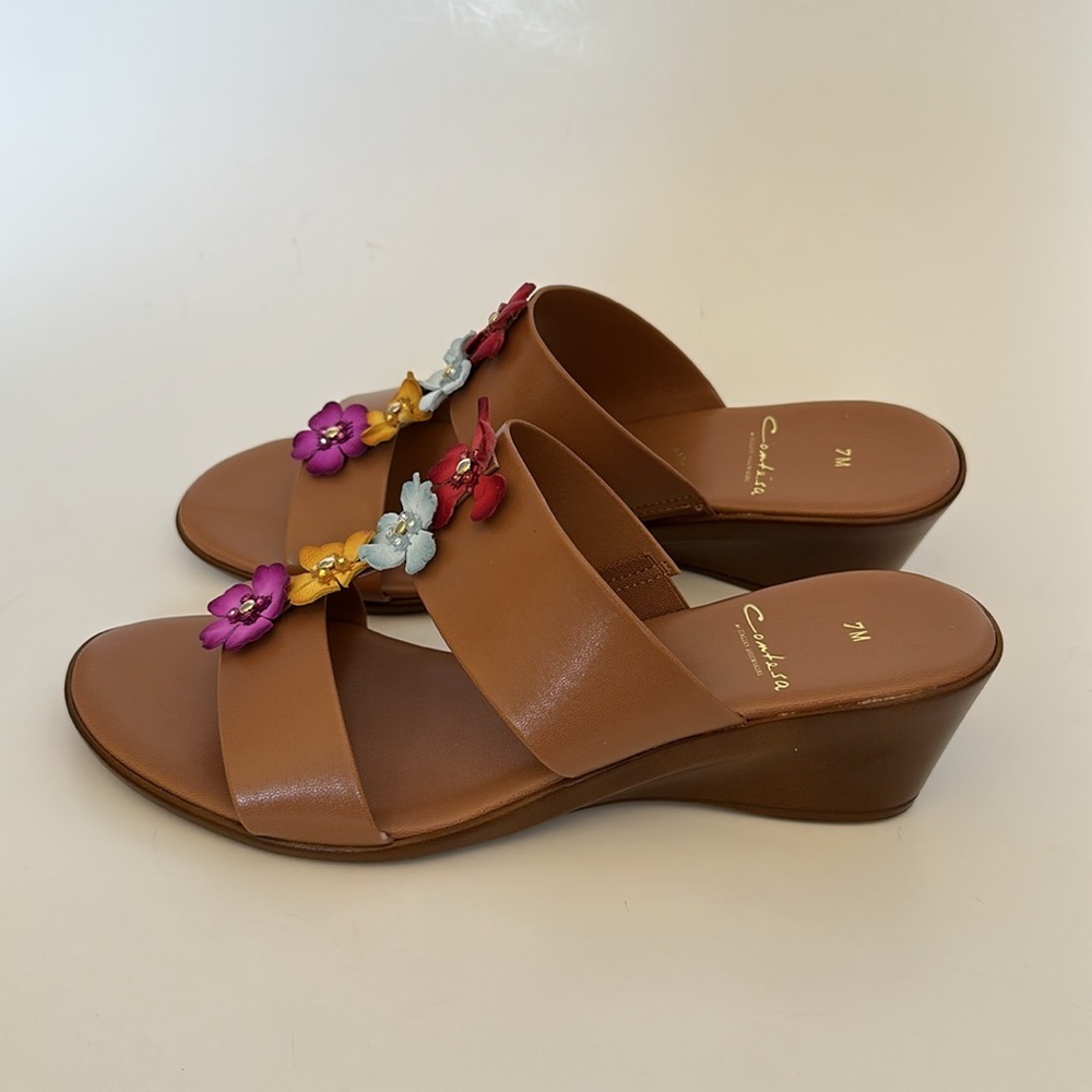 New Contesa taupe wedge summer slip on sandals with floral applique Sz 7M - Picture 2 of 5